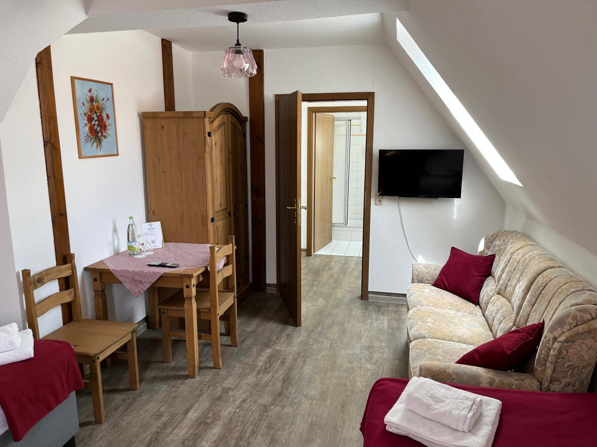 Main-art Hotel